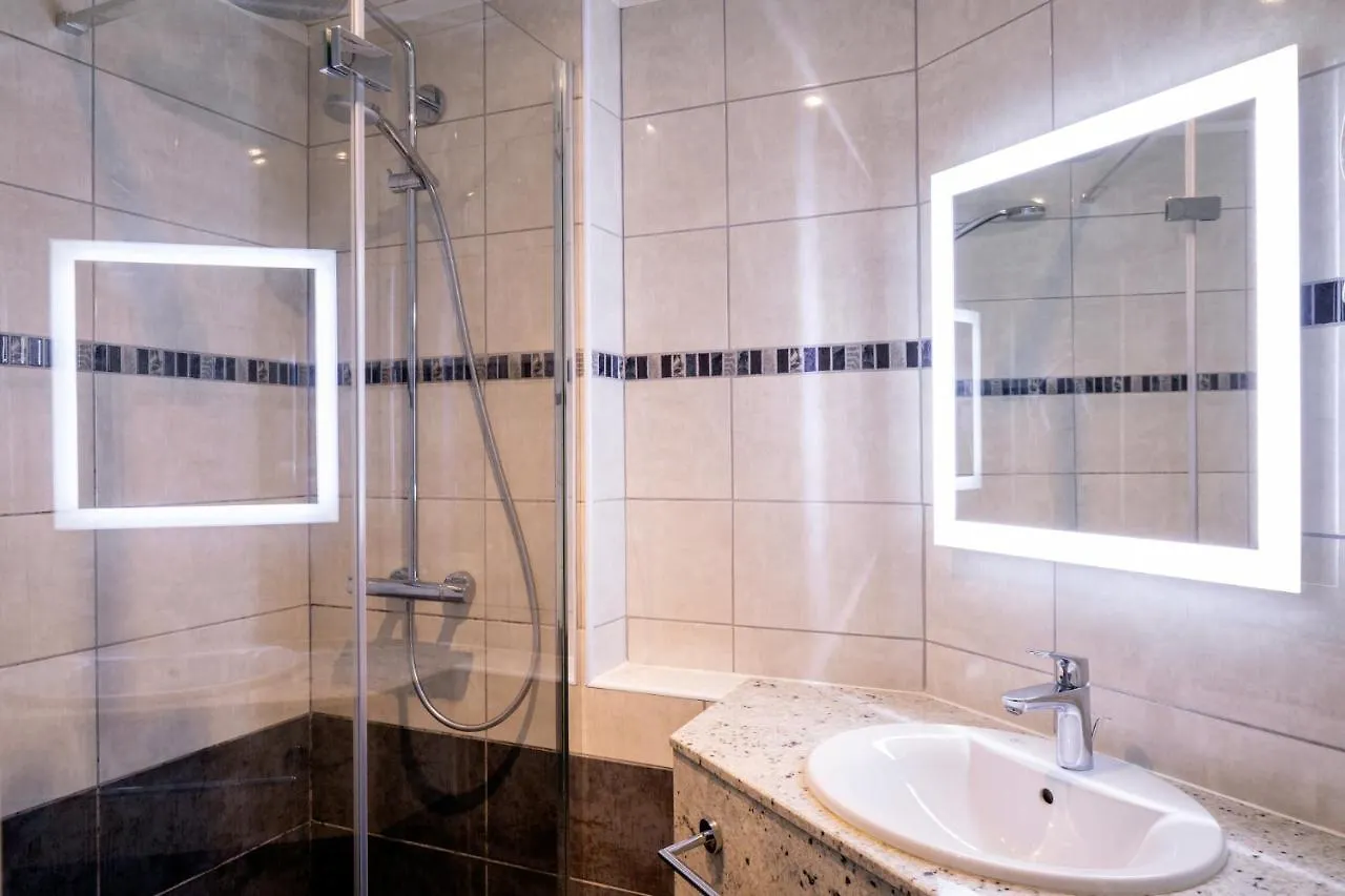 Hotel Du Commerce Spa Saint-Gaudens  3*, Saint-Gaudens (Haute-Garonne) France